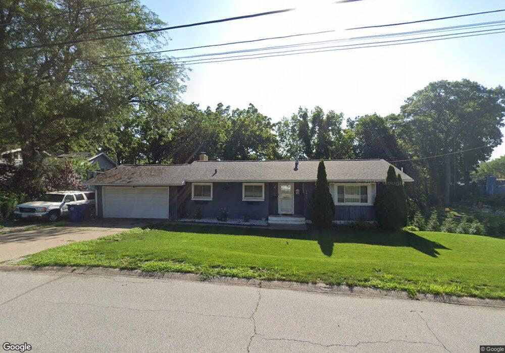 1615 Monterey Ct, Bettendorf, IL 52722 - photo 1