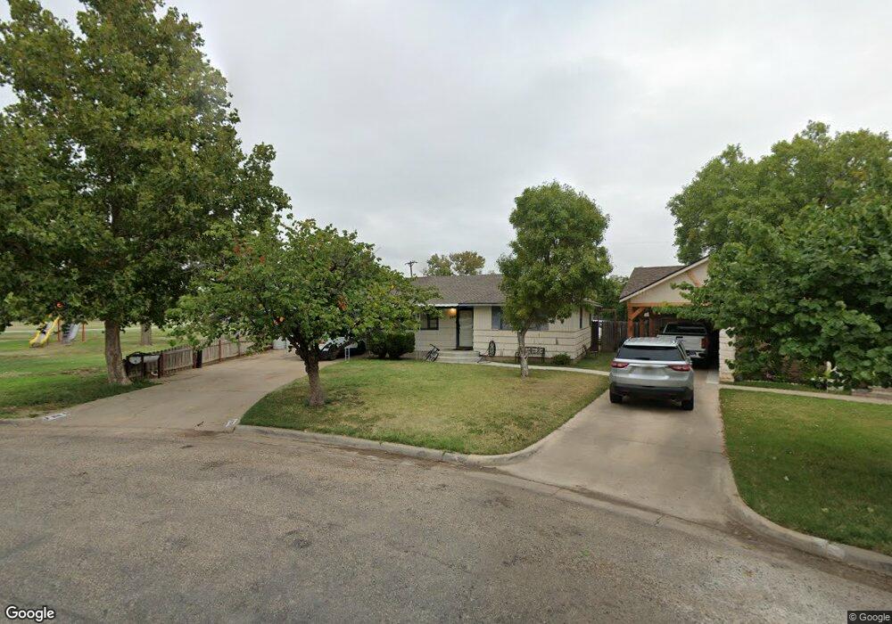 208 Park Dr, Dumas, TX 79029 - photo 1