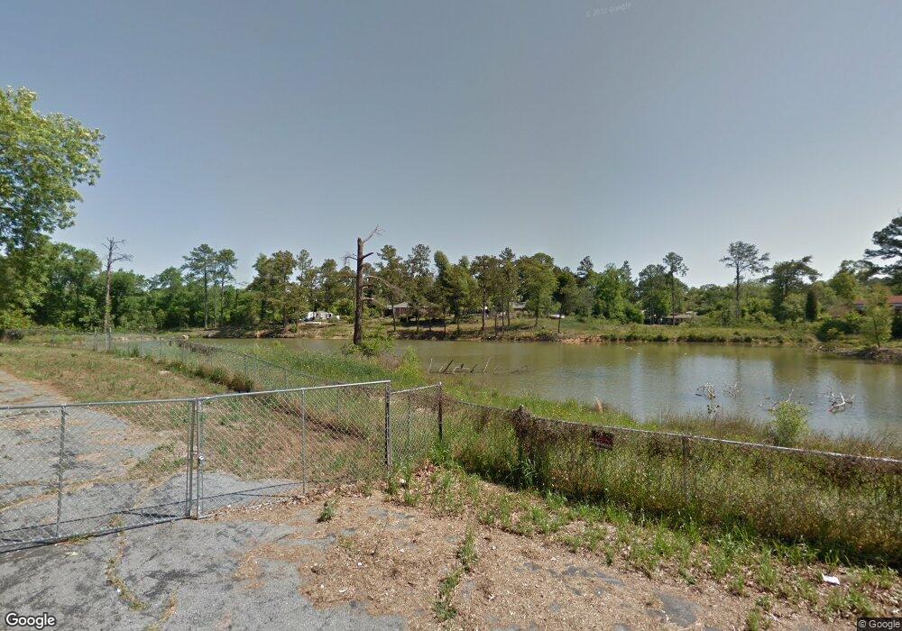 1425 Lakeview Cir, Macon, GA 31206 - photo 1