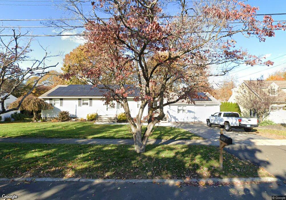 168 Middlebrook Rd, Stratford, CT 06614 - photo 1