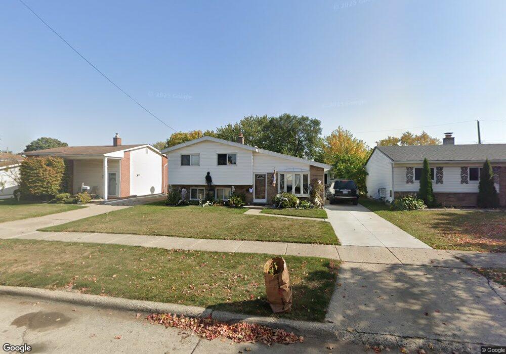 30432 Bluehill St, Roseville, MI 48066 - photo 1