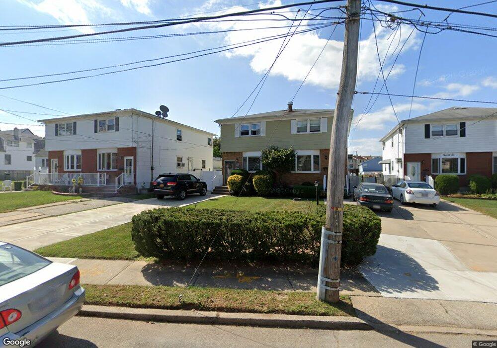 32 Prices Ln, Staten Island, NY 10314 - photo 1