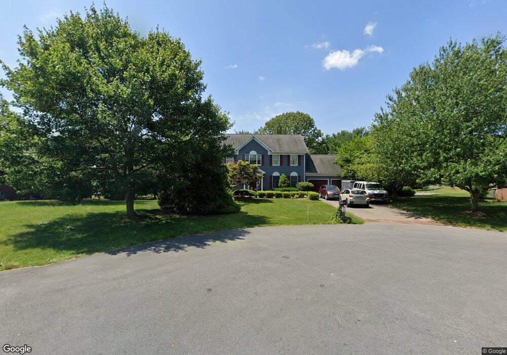 8200 Fox Hunt Ln, Frederick, MD 21702 - photo 1