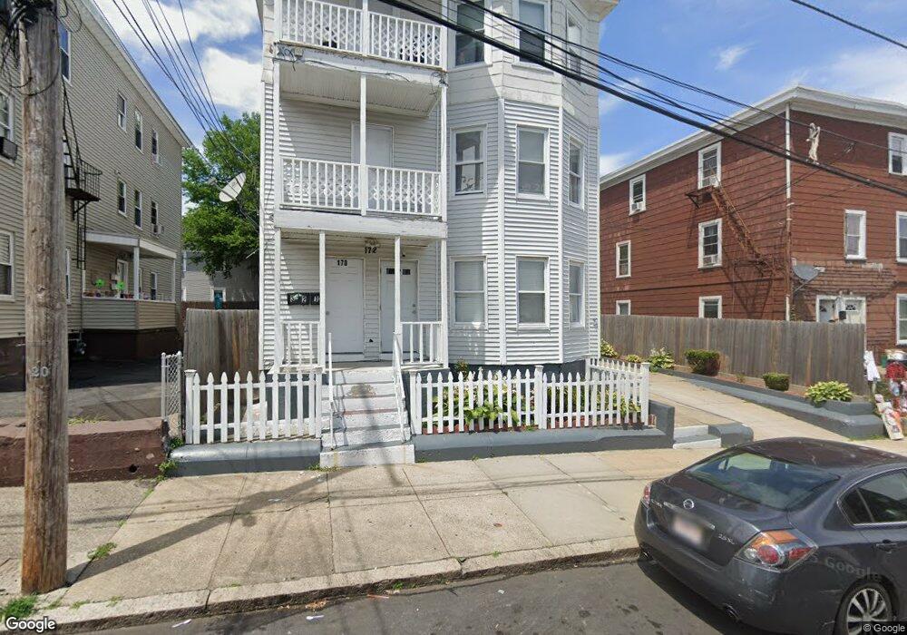 170 Woodbine St, Pawtucket, RI 02860 - photo 1