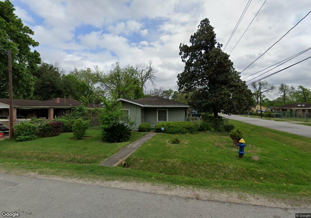 3823 Crandon St, Houston, TX 77026 - photo 1