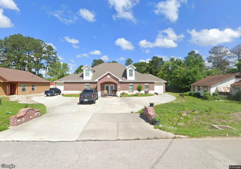 417 Mechanic St, Tomball, TX 77375 - photo 1