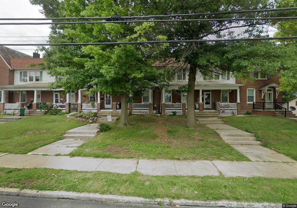 637 S 4th St, Chambersburg, PA 17201 - photo 1