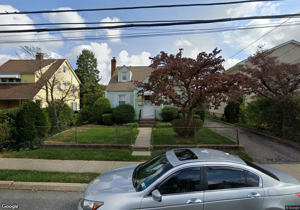 33 Smith St, Glen Cove, NY 11542 - photo 1