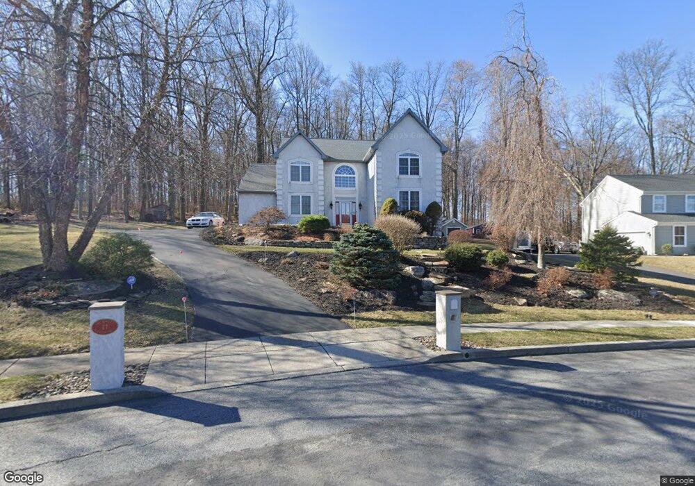 27 Overlook Dr, Reading, PA 19606 - photo 1