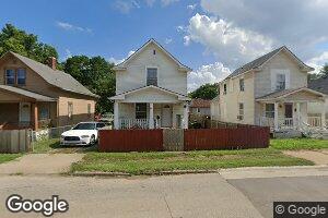 207 SE 17th St, Topeka, KS 66612