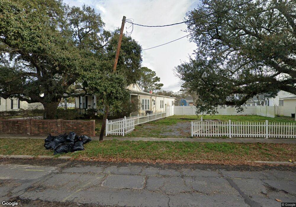 721 Charles St, New Iberia, LA 70560 - photo 1