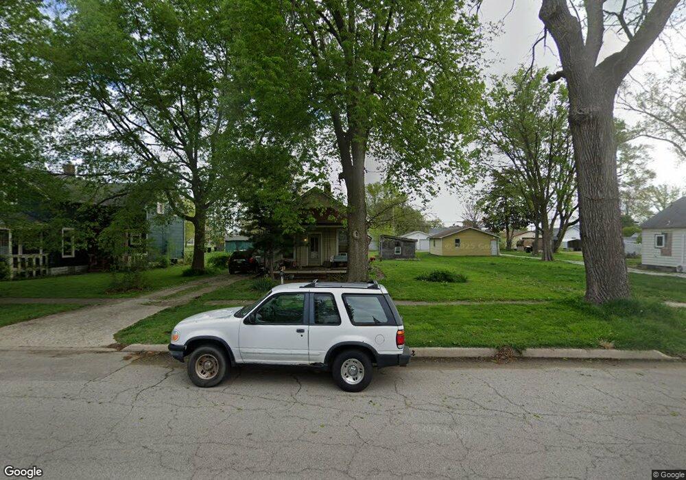 1310 Broadway St, Lincoln, IL 62656 - photo 1