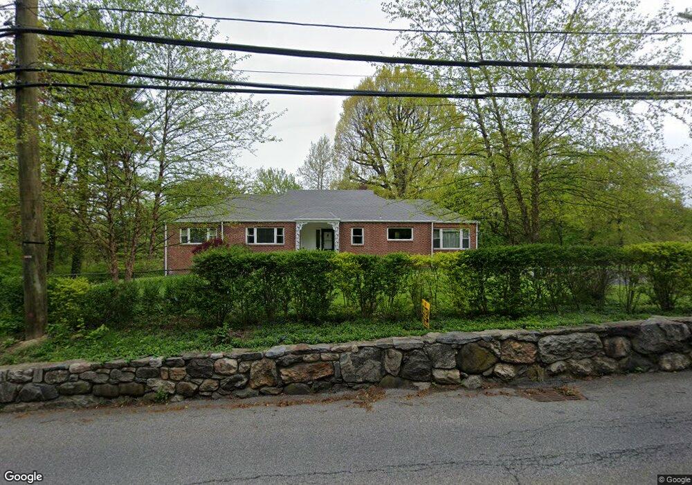 239 Scarborough Rd, Briarcliff Manor, NY 10510 - photo 1