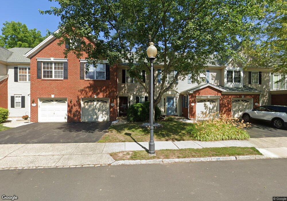 7 Onyx Ct, Franklin Park, NJ 08823 - photo 1