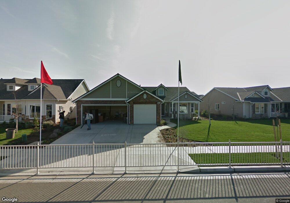 6811 E Fountain Way, Fresno, CA 93727 - photo 1