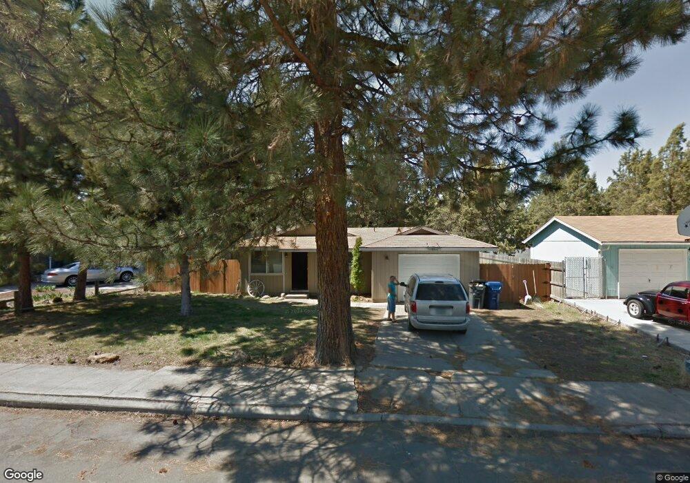 903 SE Polaris Ct, Bend, OR 97702 - photo 1