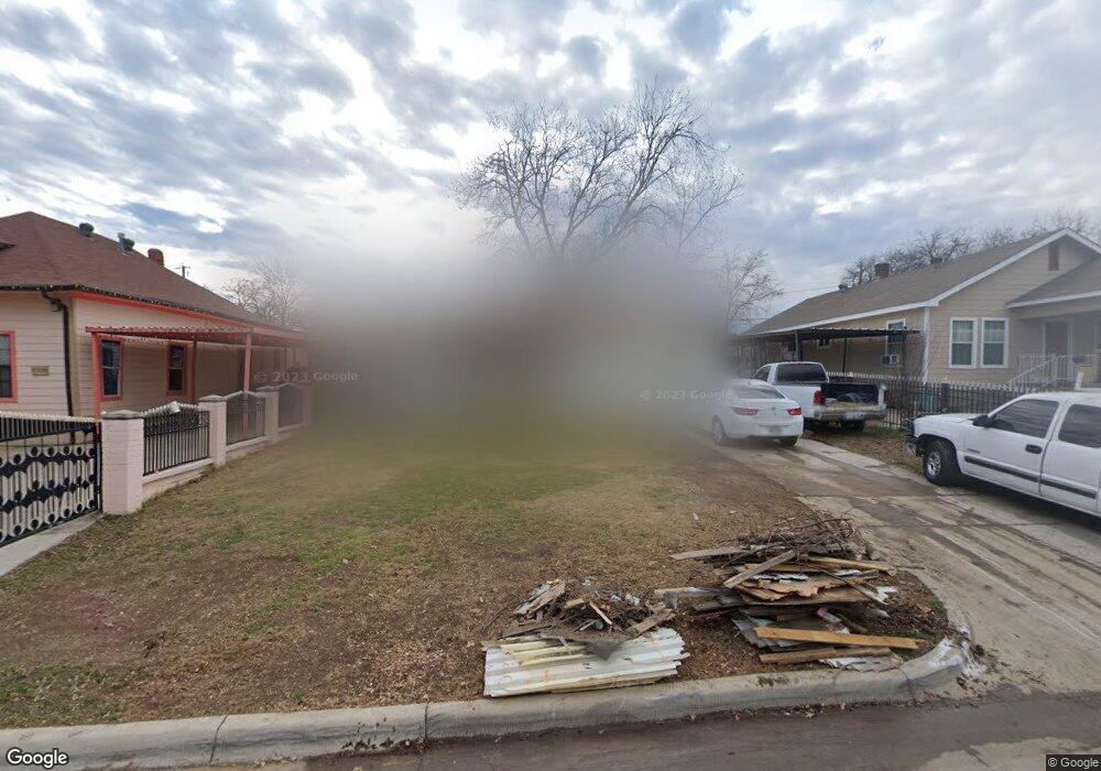 2511 NW Loraine St, Fort Worth, TX 76106 - photo 1