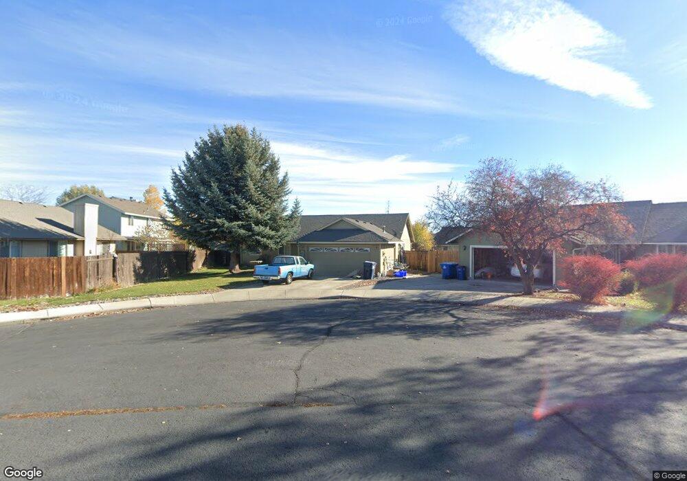 928 NW 20th Ct, Redmond, OR 97756 - photo 1