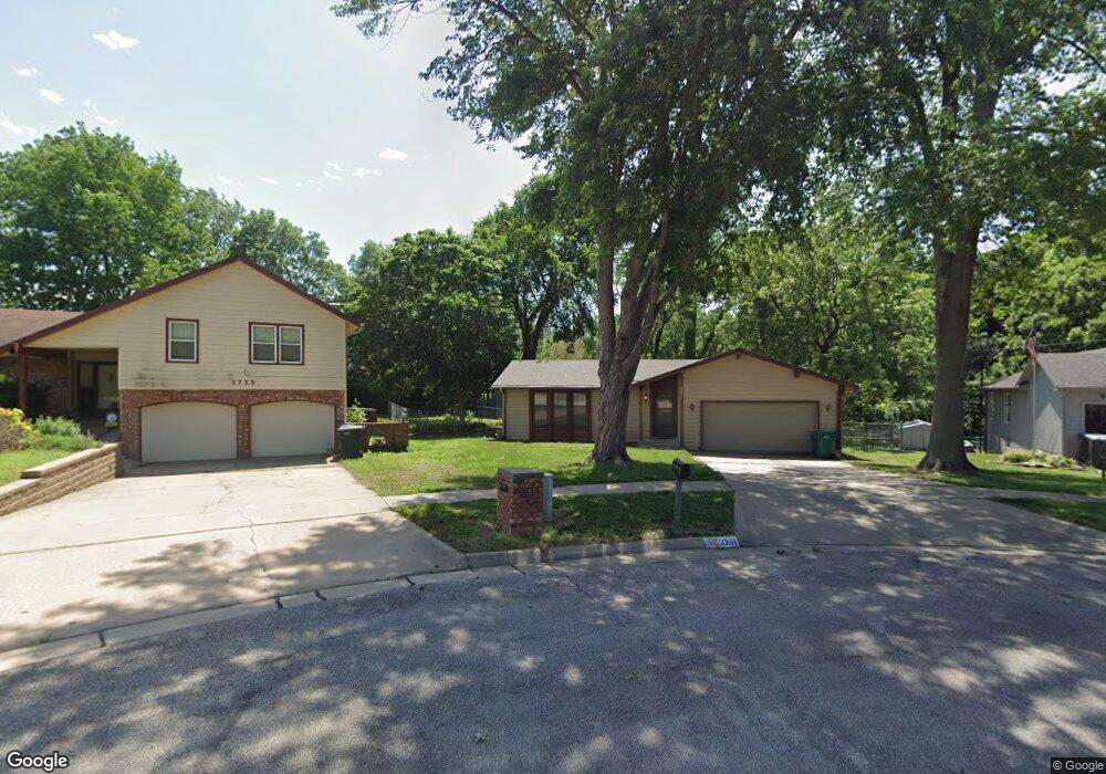 3231 SW Arrowhead Rd, Topeka, KS 66614 - photo 1