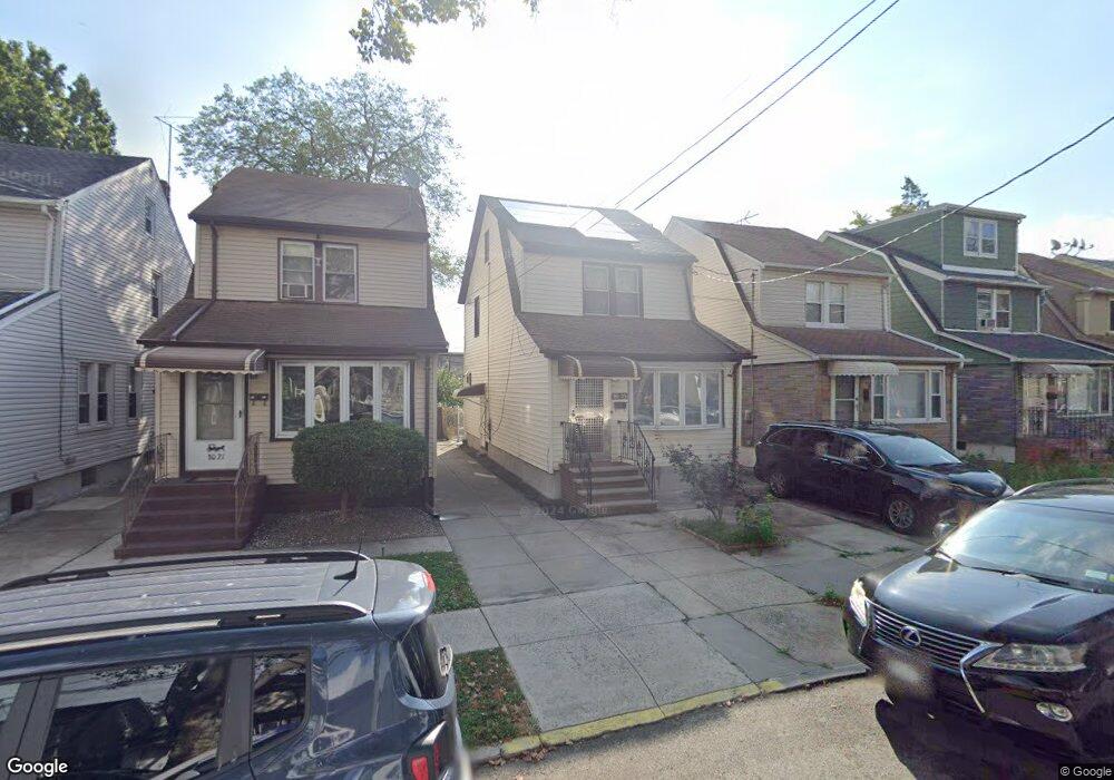 80-23 162nd St unit 2Fl, Jamaica, NY 11432 - photo 1