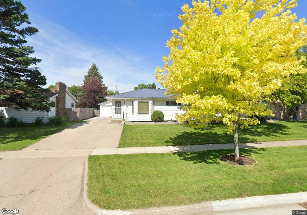 1405 20th St S, Fargo, ND 58103 - photo 1