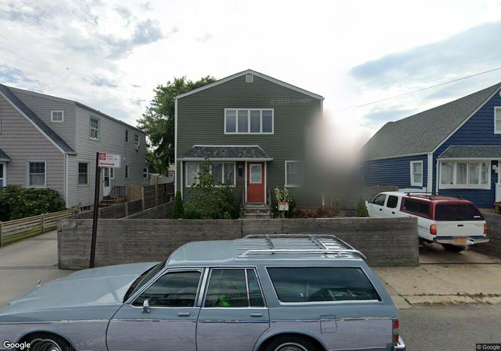 323 Beach 89th St, Rockaway Beach, NY 11693 - photo 1