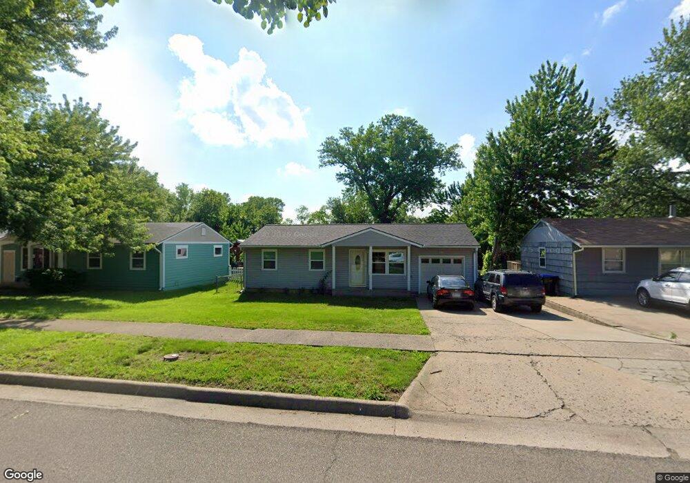 3745 S Humboldt St, Topeka, KS 66609 - photo 1