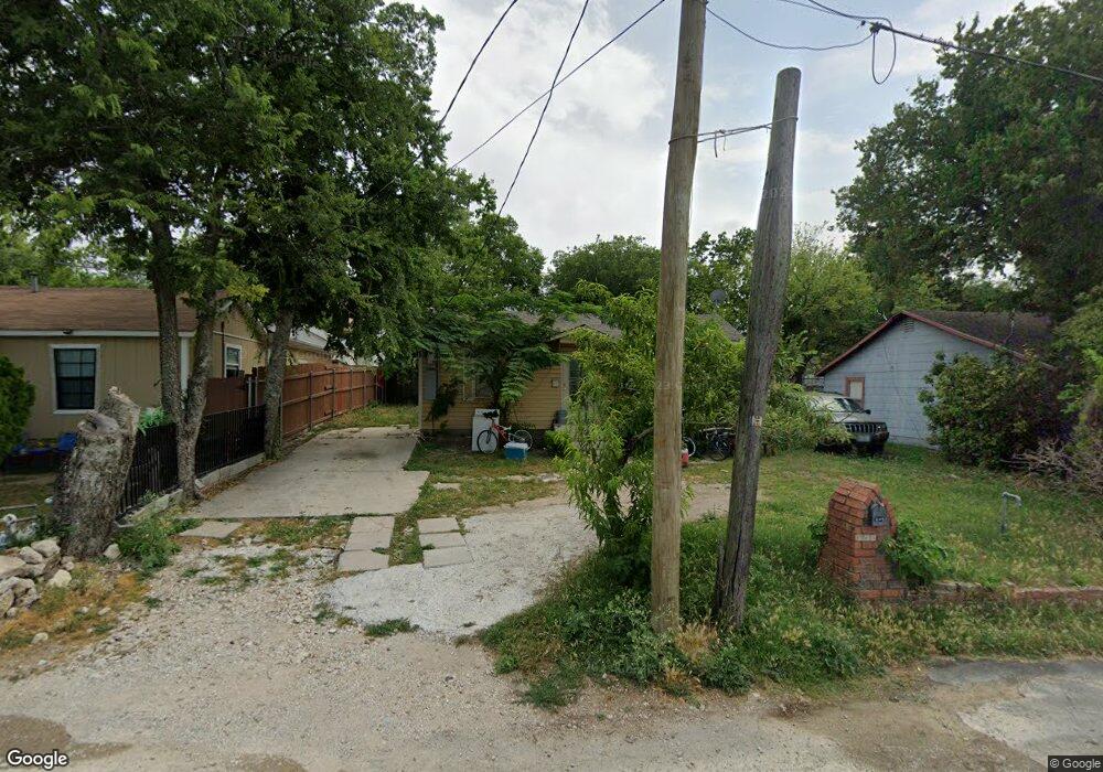 205 W Oak St, Decatur, TX 76234 - photo 1