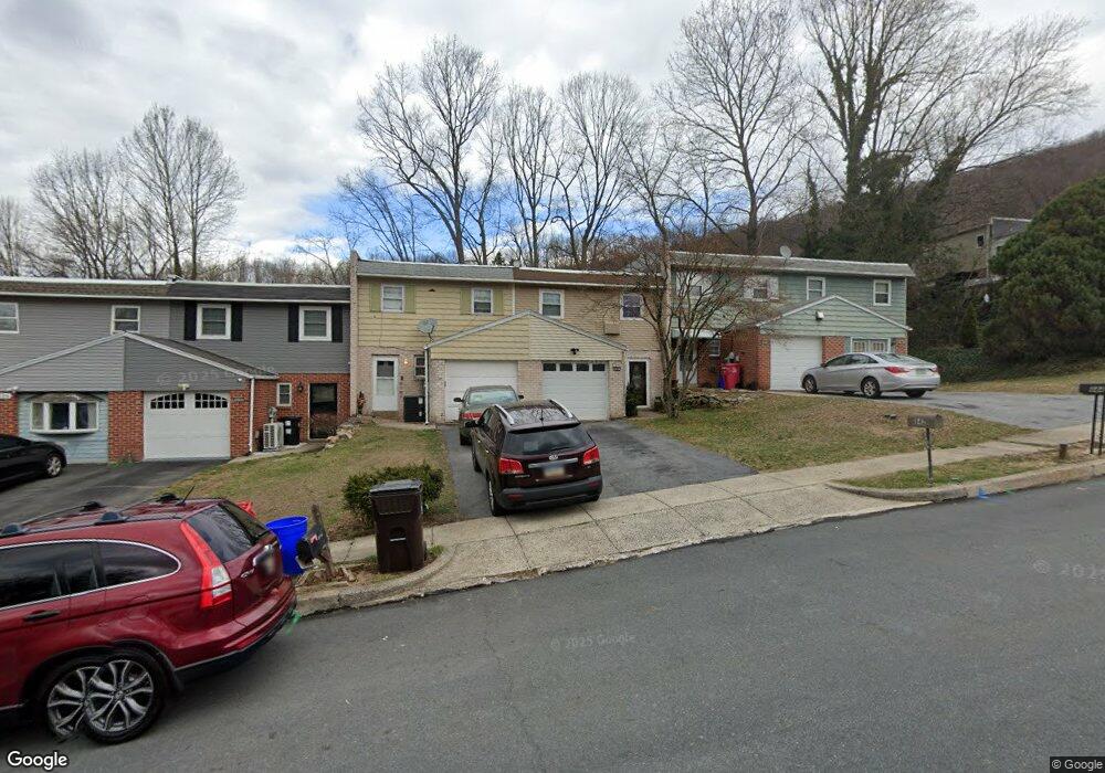 842 Rabbit Ln, Reading, PA 19606 - photo 1