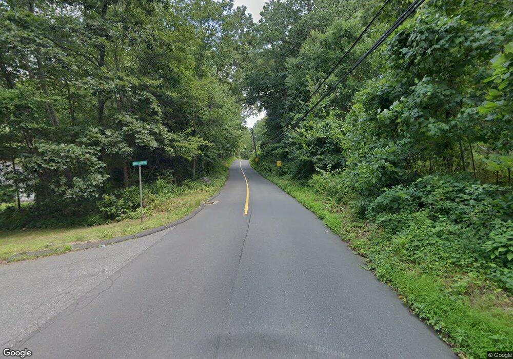 2 Picketts Ridge, Danbury, CT 06810 - photo 1