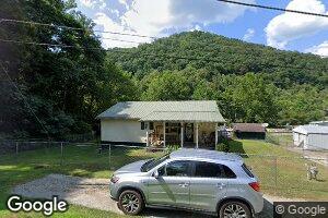 76 Brookside Acres Rd, Accoville, WV 25606