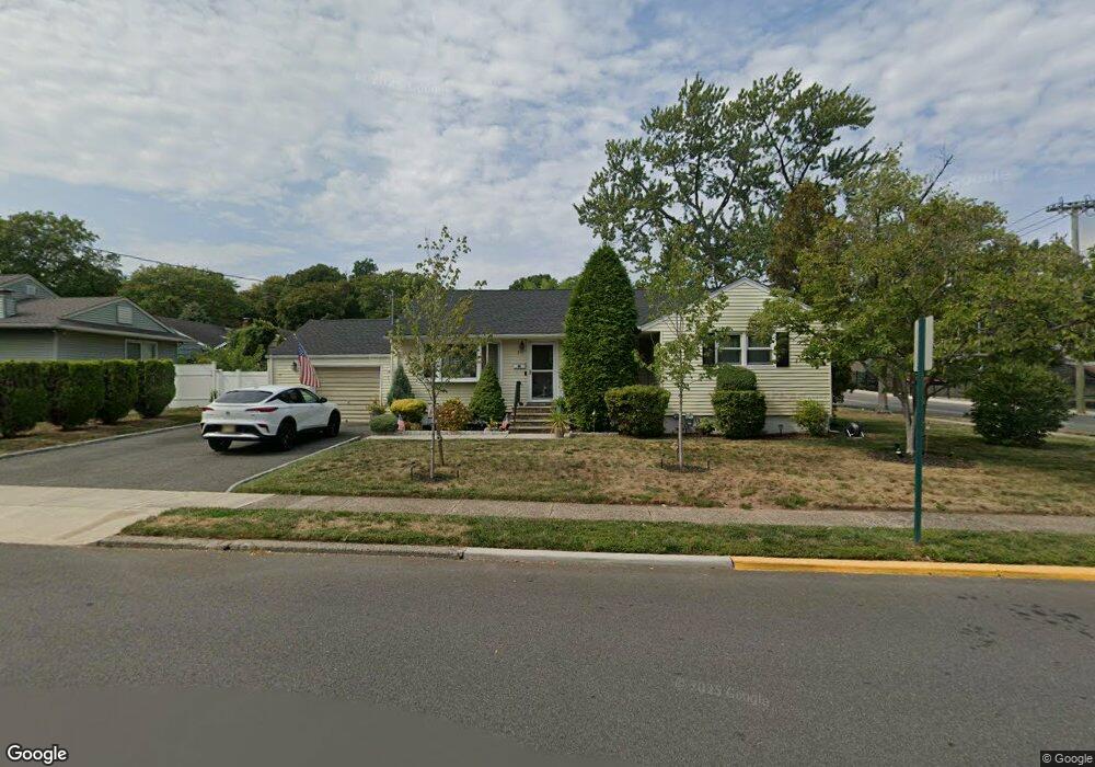 211 Field Ave, Hasbrouck Heights, NJ 07604 - photo 1