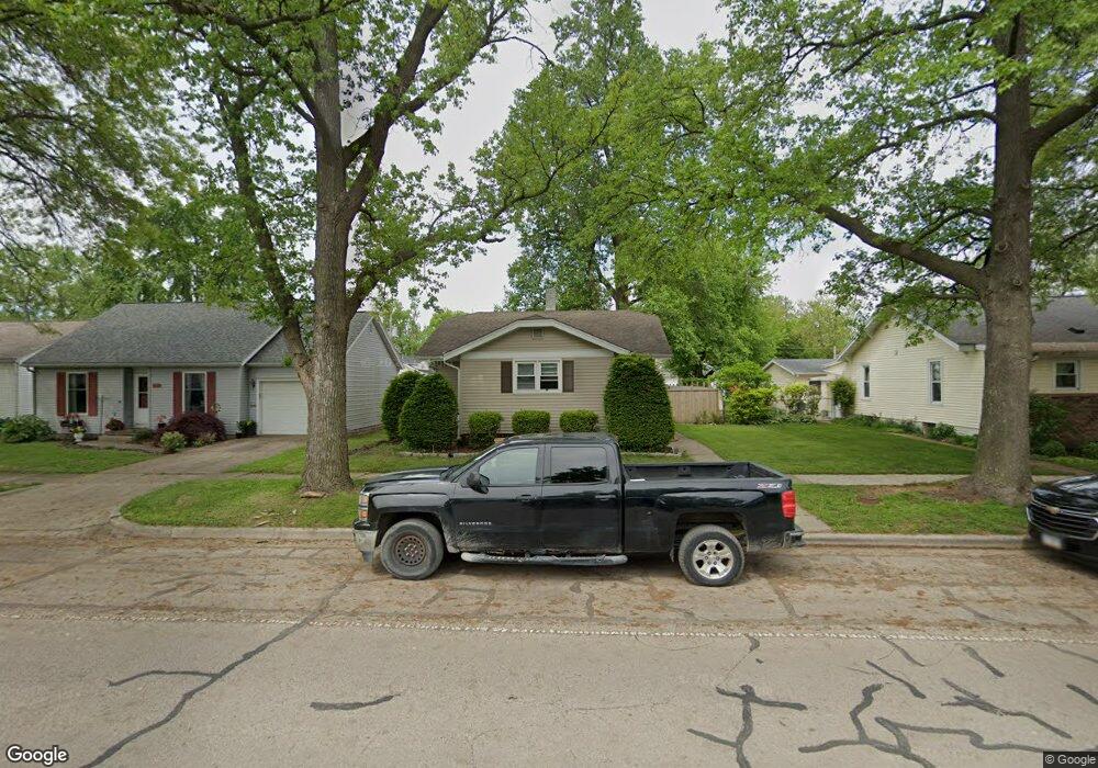 1105 S 14th St, Mattoon, IL 61938 - photo 1