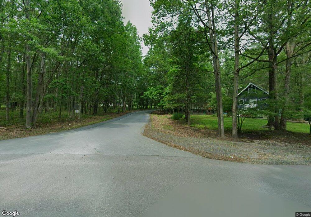 207 Glendale Ct, Effort, PA 18330 - photo 1