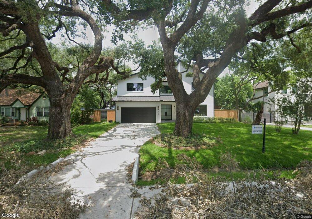 228 W 30th St, Houston, TX 77018 - photo 1