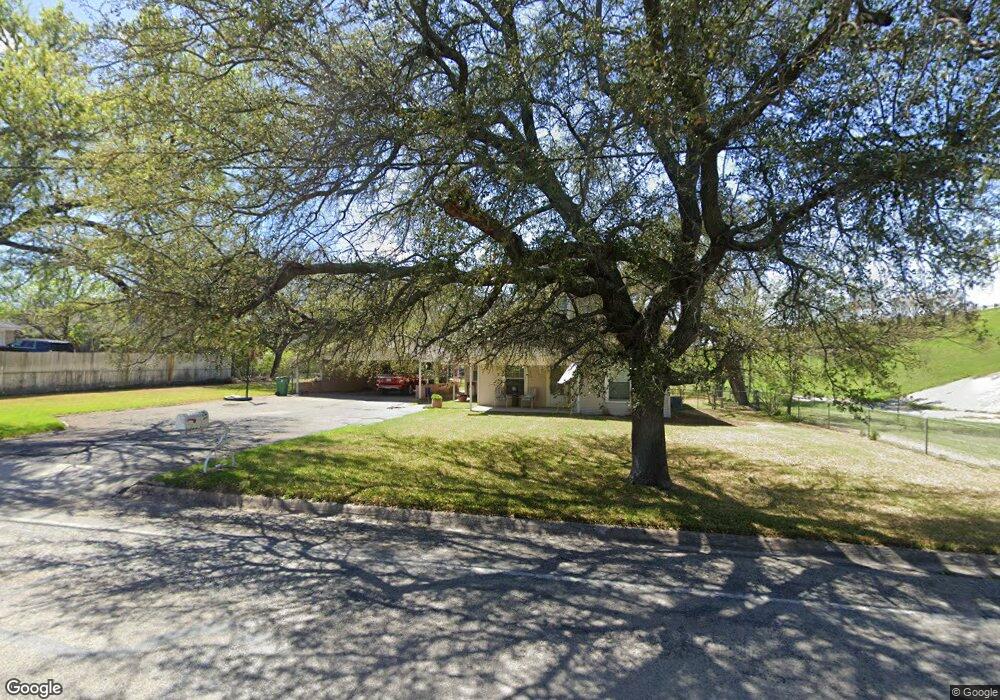 1307 N Trinity St, Decatur, TX 76234 - photo 1