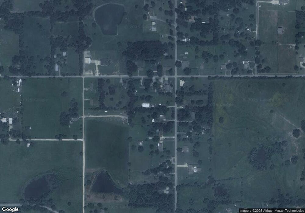 1905 N 5th St, Henryetta, OK 74437 - photo 1