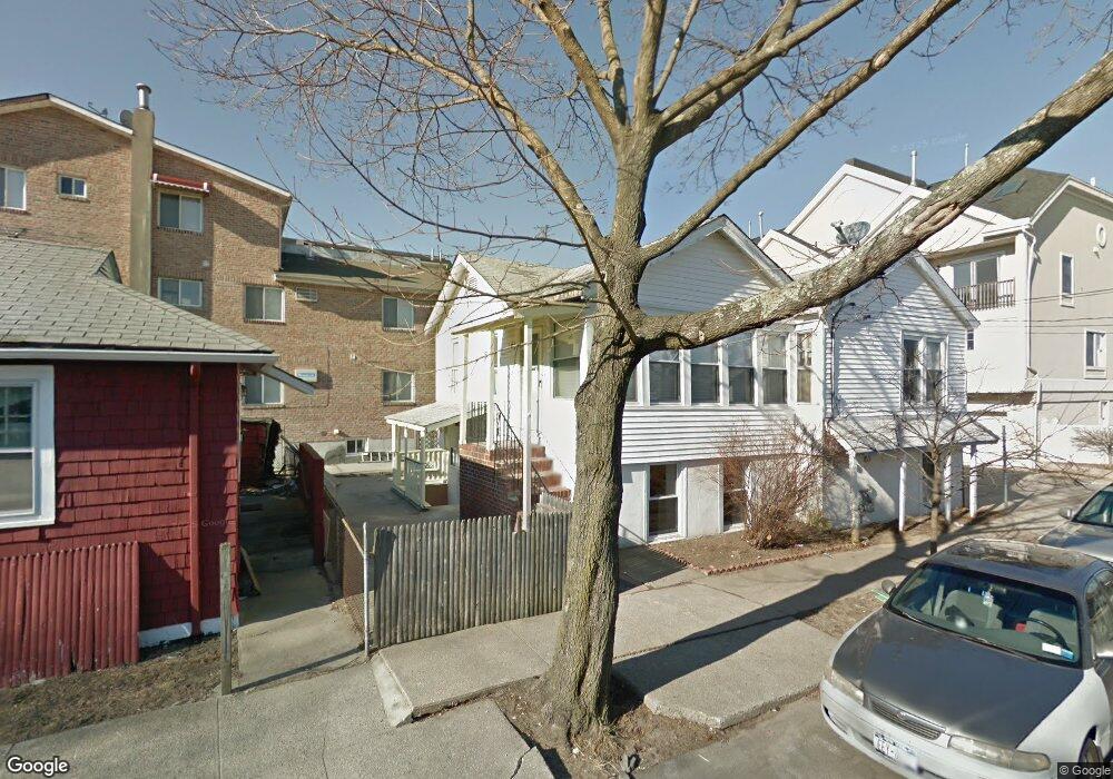 201 Beach 3rd St, Far Rockaway, NY 11691 - photo 1