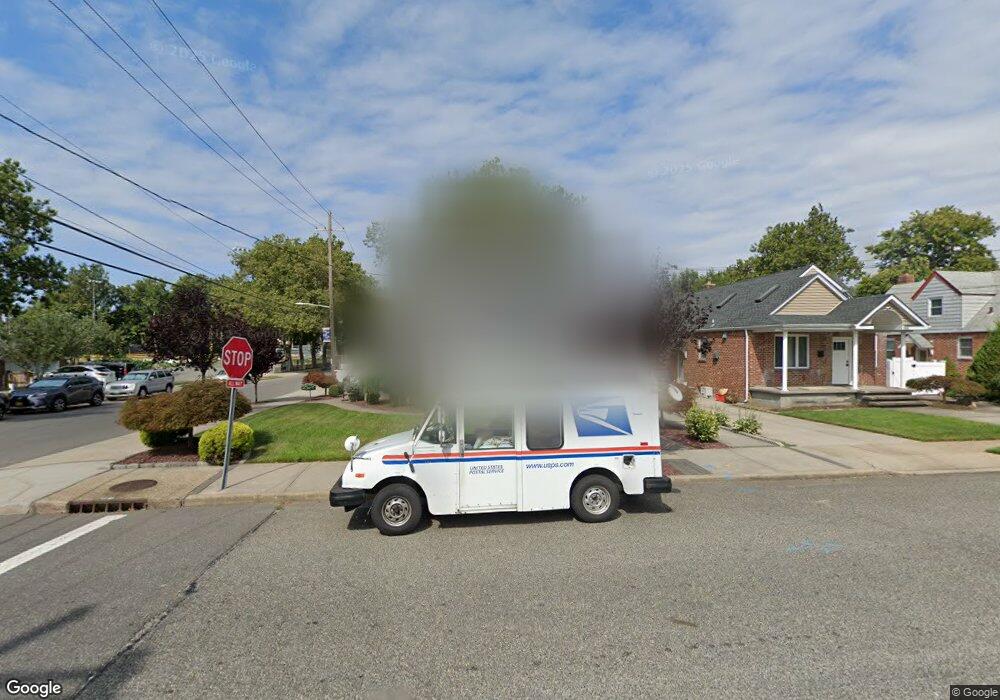 72 Claflin Blvd, Franklin Square, NY 11010 - photo 1