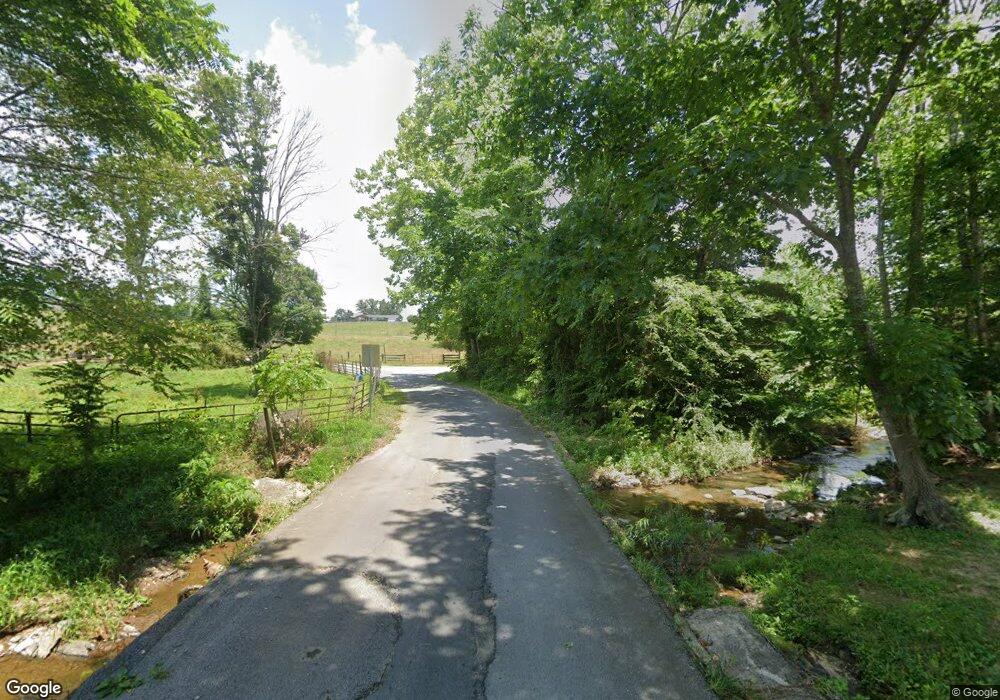 2112 Blankenship Rd, Jamestown, KY 42629 - photo 1