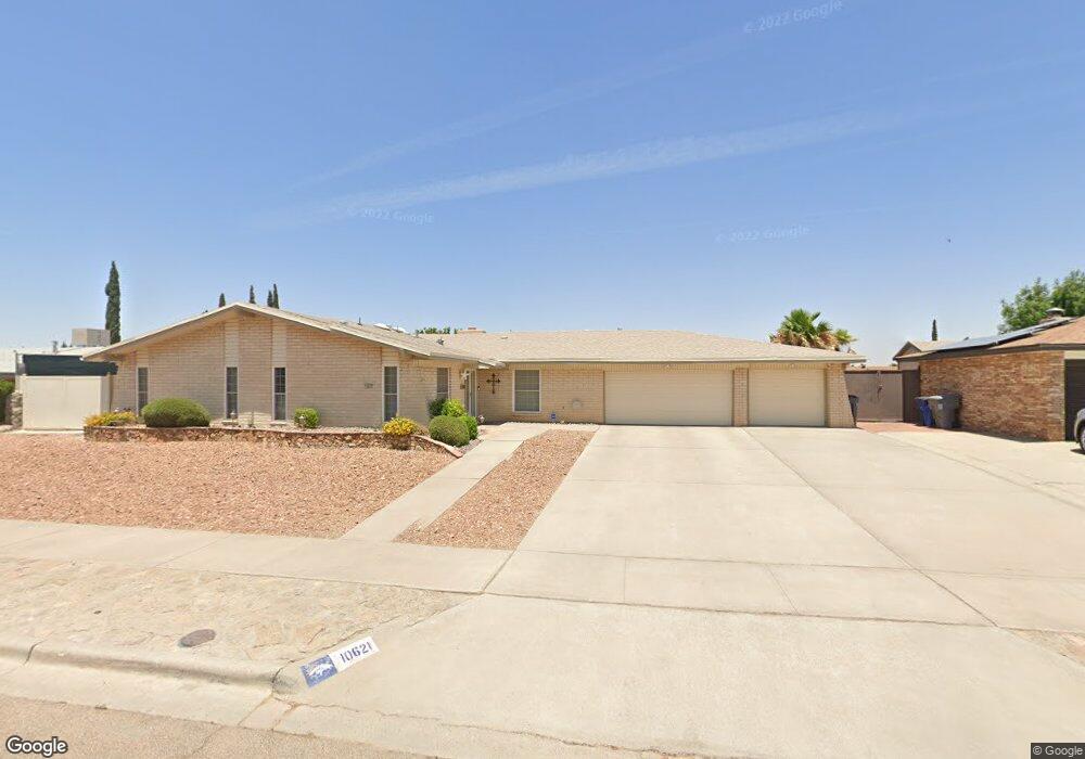 10621 Sombra Verde Dr, El Paso, TX 79935 - photo 1