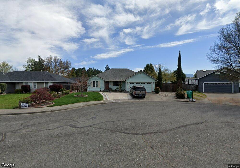 1439 Half Moon Cir, Grants Pass, OR 97527 - photo 1