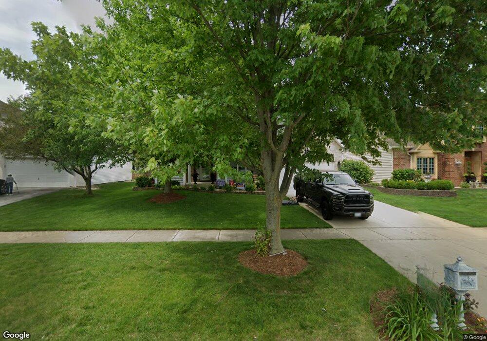 2023 Wicklow Rd, Naperville, IL 60564 - photo 1