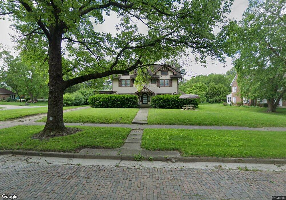 201 Wabash Ave, Mattoon, IL 61938 - photo 1