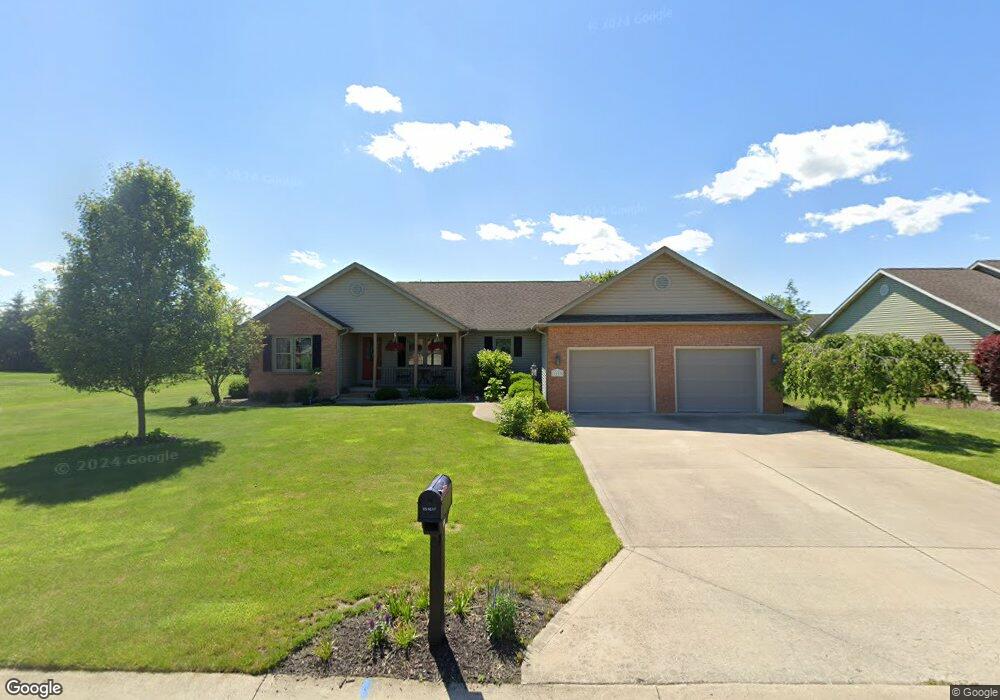 1109 Hillcrest Dr, Bucyrus, OH 44820 - photo 1