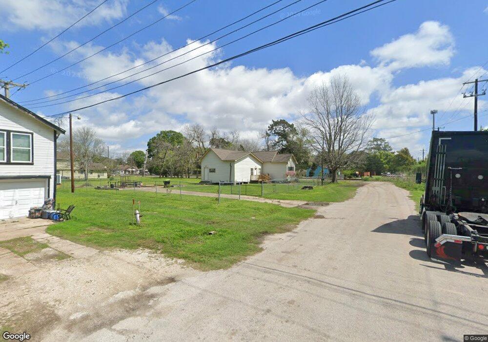 2017 2nd St, Bay City, TX 77414 - photo 1