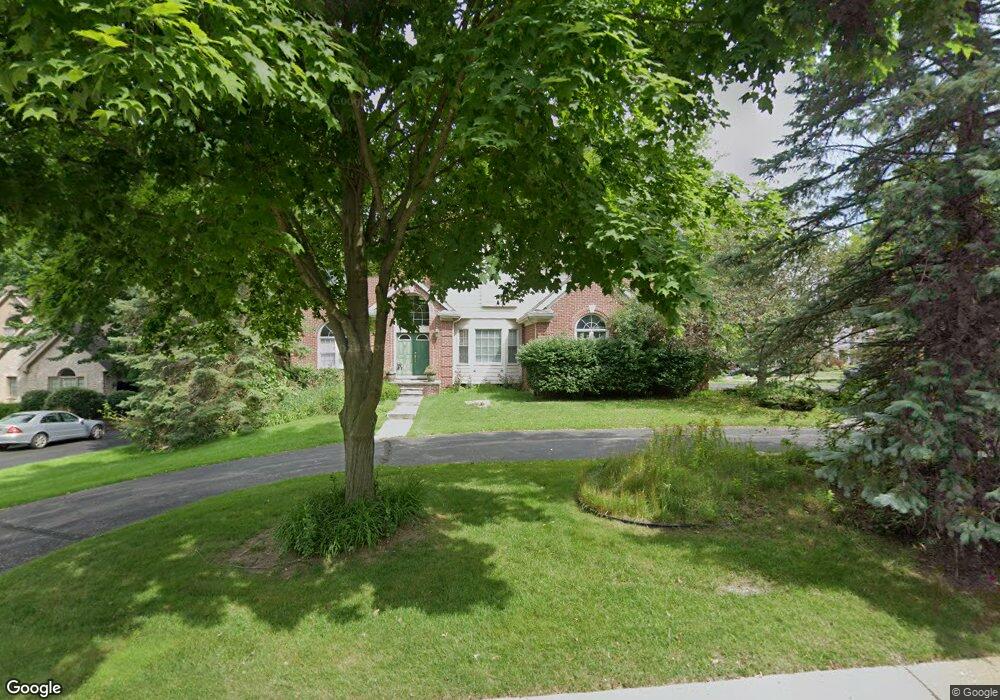 3426 Twin Oaks Ct, West Bloomfield, MI 48324 - photo 1