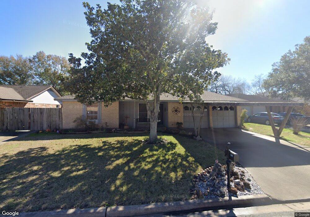 2109 Maple Cir, Rosenberg, TX 77471 - photo 1