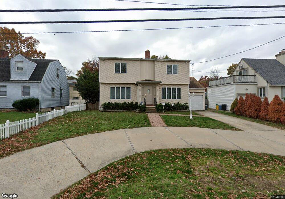 41 Avon Rd, Hewlett, NY 11557 - photo 1