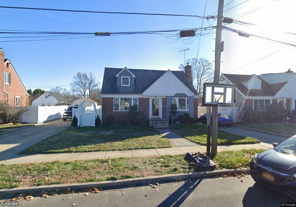 25 Regina Ave, North Bellmore, NY 11710 - photo 1